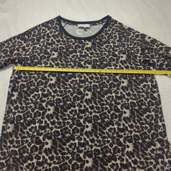 Weekend by Suzanne Betro Blouse Lightweight Sweatshirt Leopard Animal Size 2X - Picture 4 of 7
